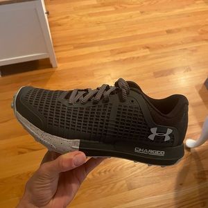 UA Hiking Sneaker